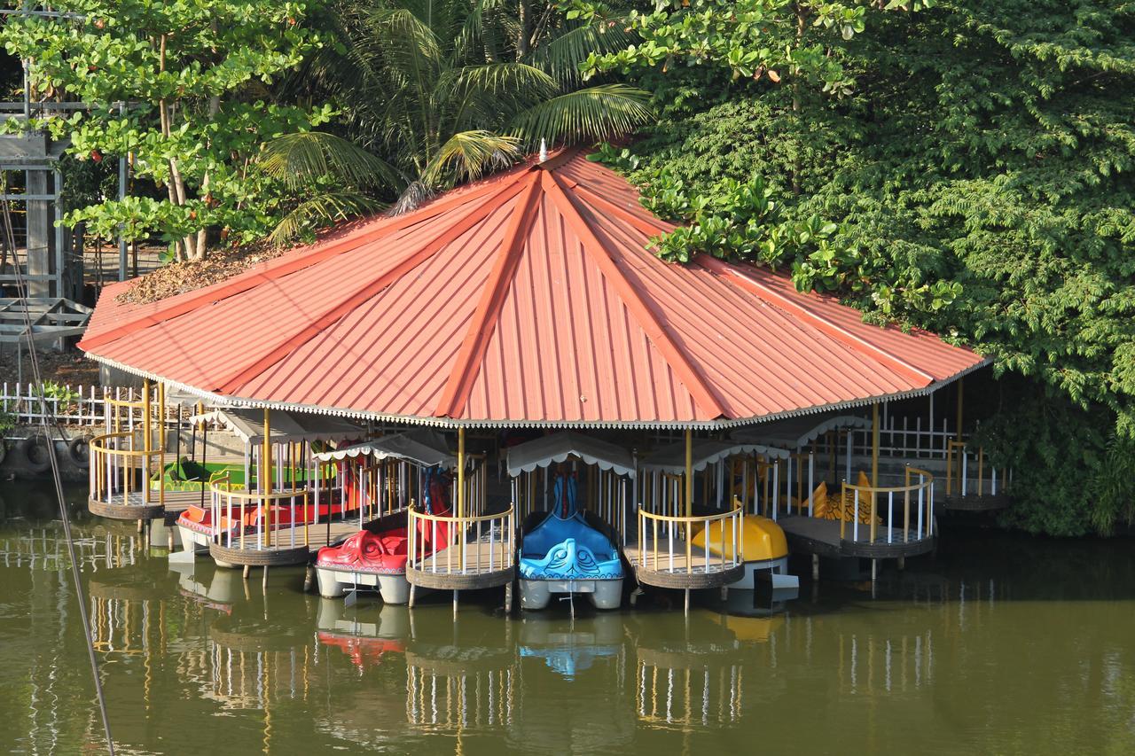 Mango Meadows Hotel Kottayam Exterior photo